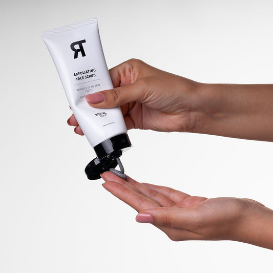 Exfolierendes Gesichtspeeling